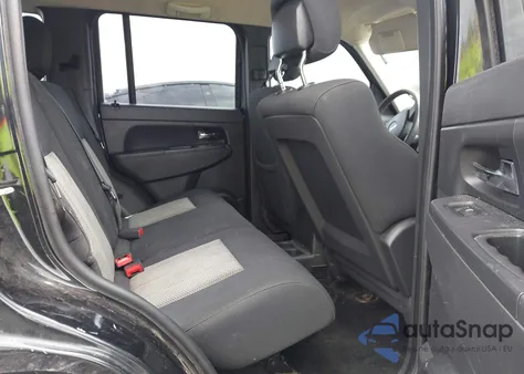 2010 Jeep Liberty Sport from USA, damaged, VIN 1J4PP2GK7AW171477